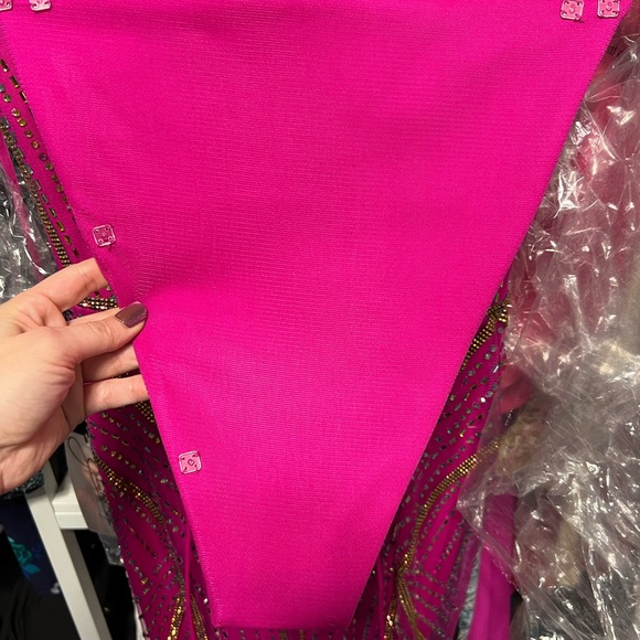 Johnathan Kayne Vibrant Pink NWT size 4 Pageant or Prom - Picture 4 of 9